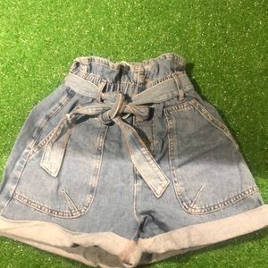 Zara blue high waisted belted paper bag fit jean shorts size 2